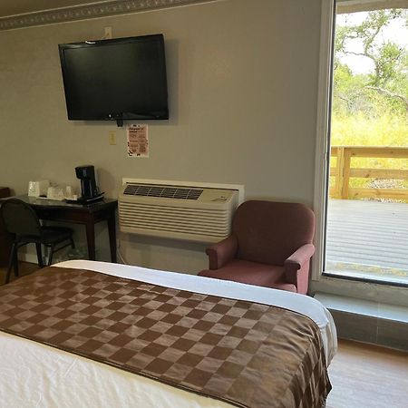 Outpost Motel Dripping Springs Buitenkant foto