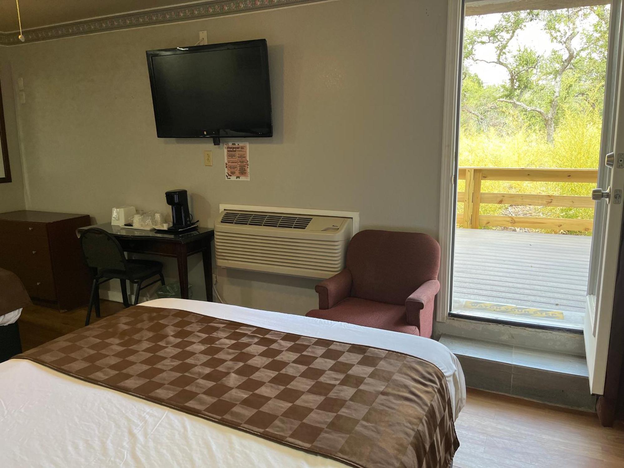 Outpost Motel Dripping Springs Buitenkant foto